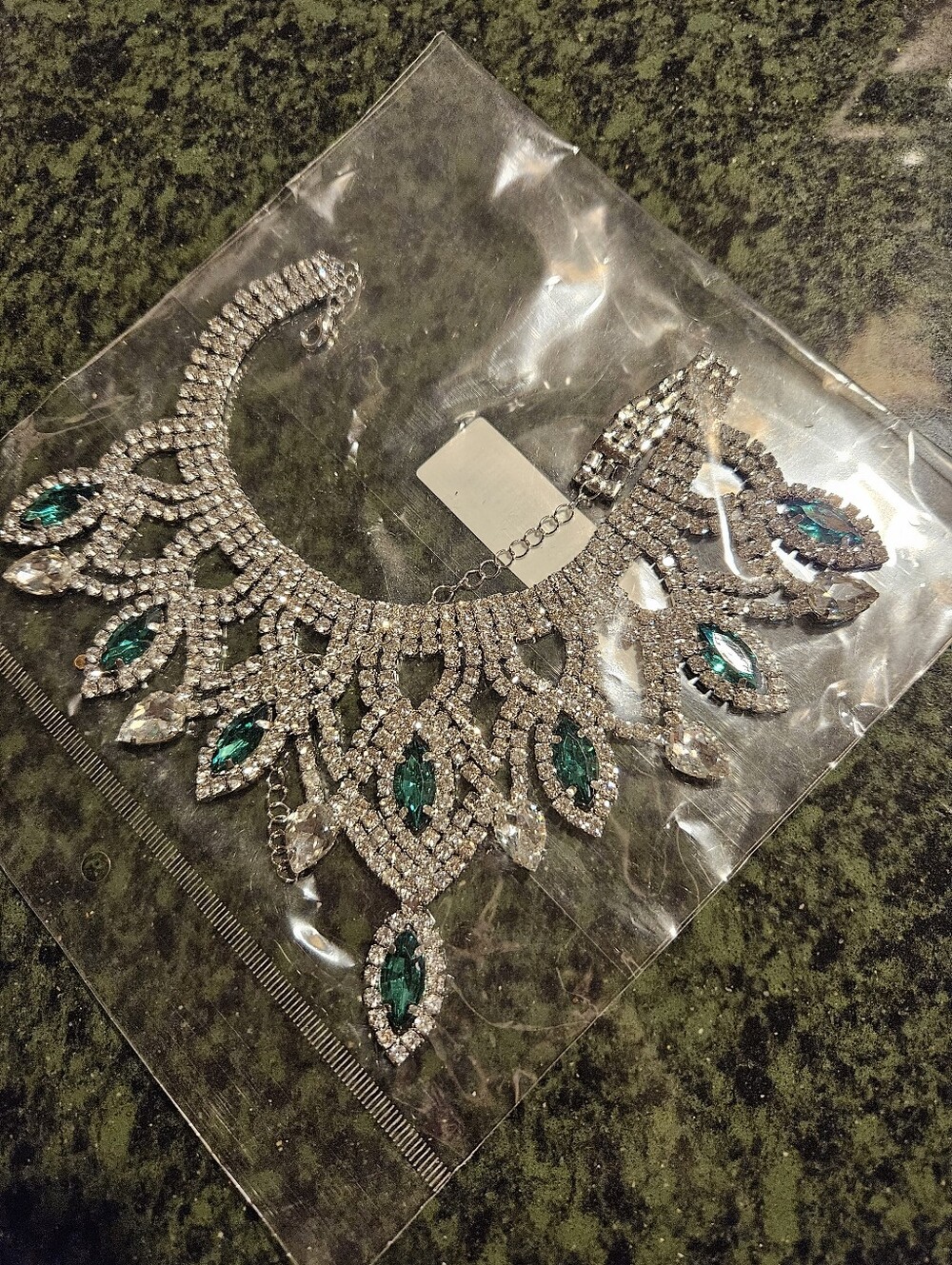 Emerald Teardrop Statement Necklace - Women Jewelry